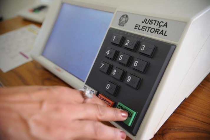 urna_eletronica_eleicoes_2014