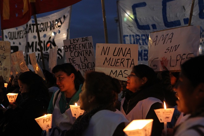 MILES DE PERSONAS SE UNEN EN ARGENTINA CONTRA LA VIOLENCIA MACHISTA