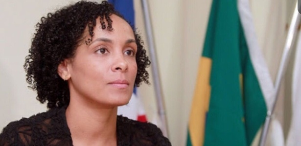 promotora-de-justica-livia-santanna-vaz