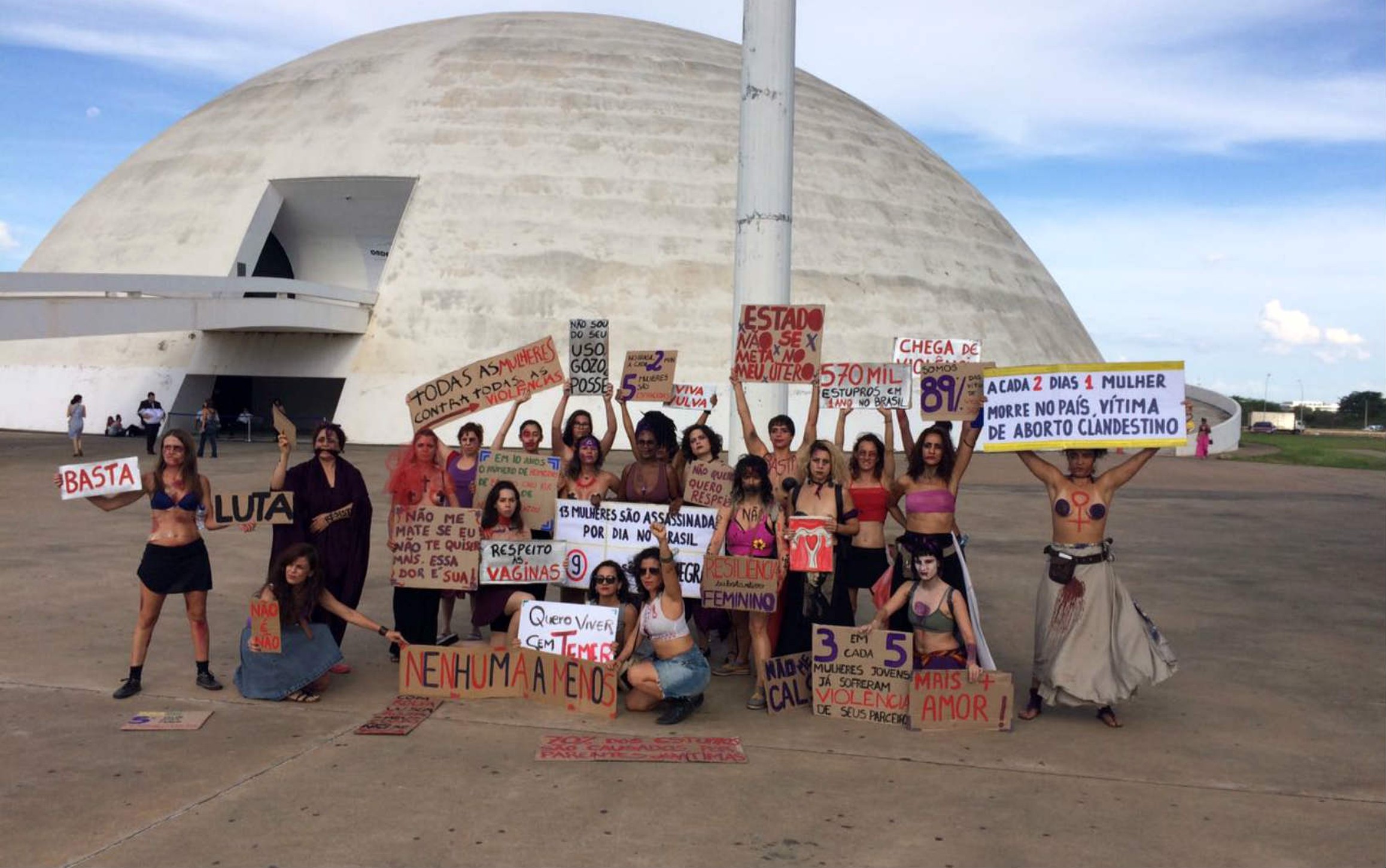 ManifestacaoMulheresCongresso08032017_G1