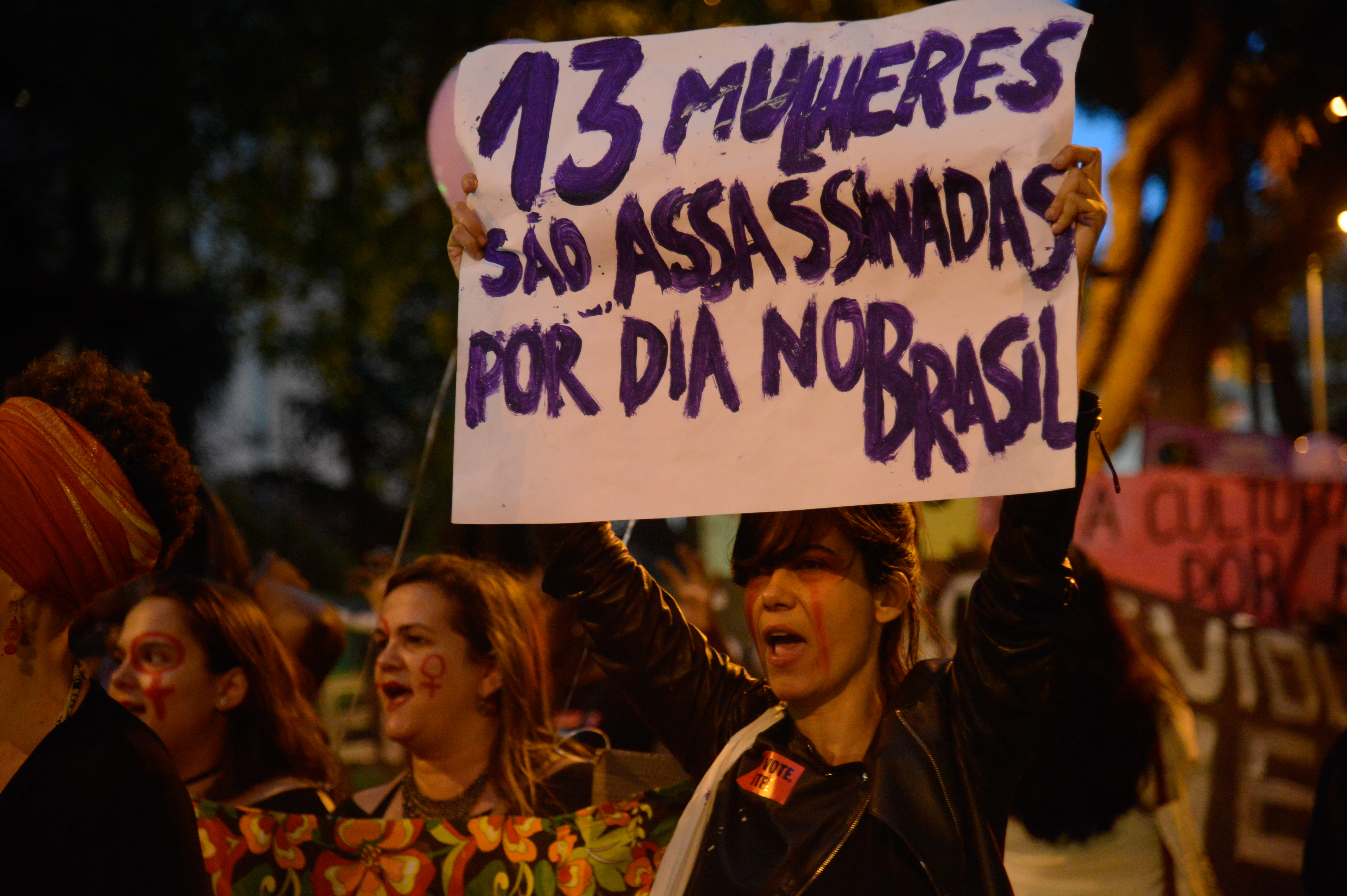 CAMINHADA DE MULHERES CONTRA FEMINICÍDIO NO RIO DE JANEIRO