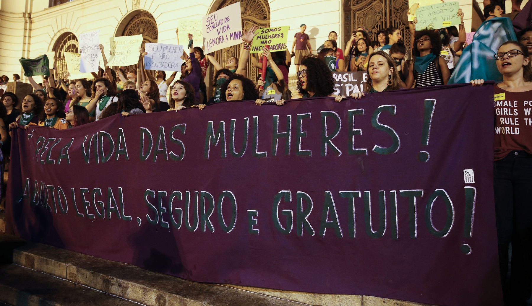 Ato-no-Rio-pela-legalizacao-do-aborto-junho-2018-Foto_Fernando Frazao_Agencia Brasil