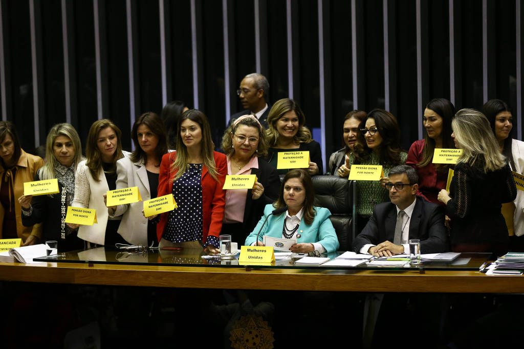 Bancada Feminina no Congresso – FolhaPress – Pedro Ladeira