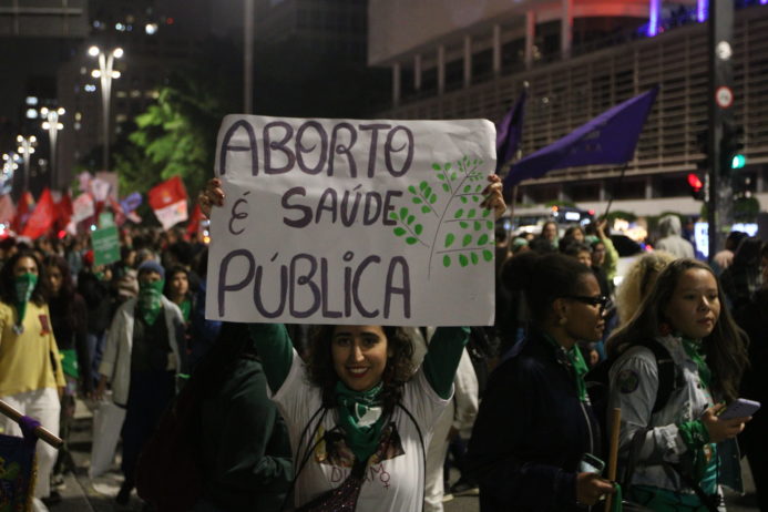 Manifestação pela descriminalização do aborto na Avenida Paulista, em São Paulo. Foto: Rovena Rosa/Agência Brasil