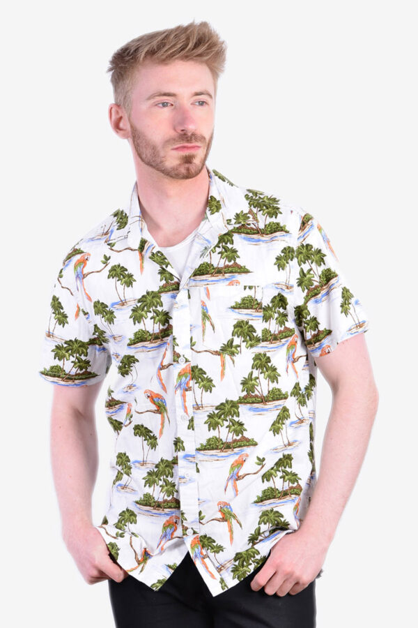 Men's vintage Hawaiian shirt
