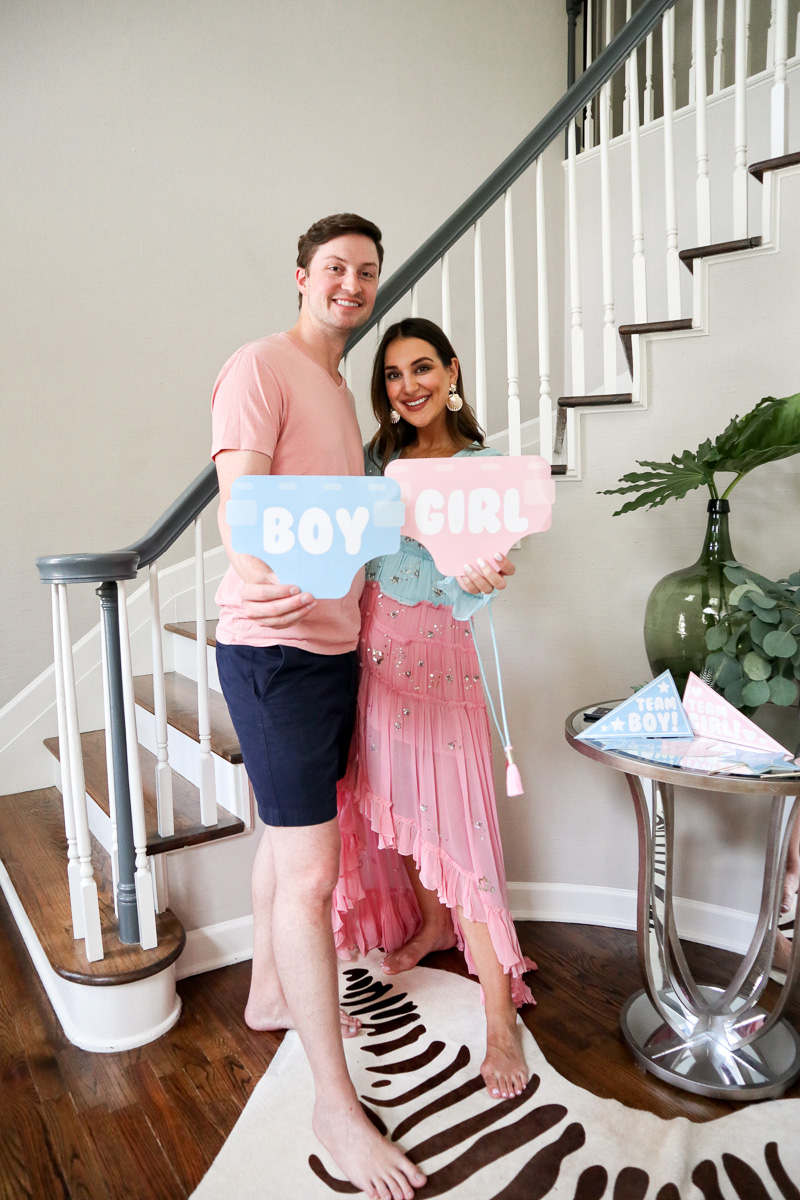 gender reveal sign