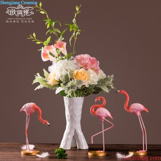 Creative contemporary and contracted ceramic small pure and fresh and sitting room furniture table dry flower arranging flowers simulation flower vases, flower implement furnishing articles