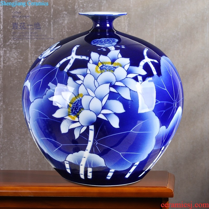 Hand-painted mini flower vase of blue and white porcelain of jingdezhen ceramics home rich ancient frame furnishing articles classic Chinese style living room