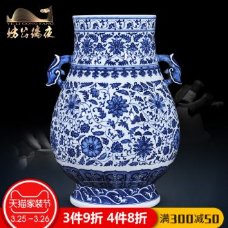 Jingdezhen blue and white porcelain vase China flower adornment lake in the new Chinese style household decoration