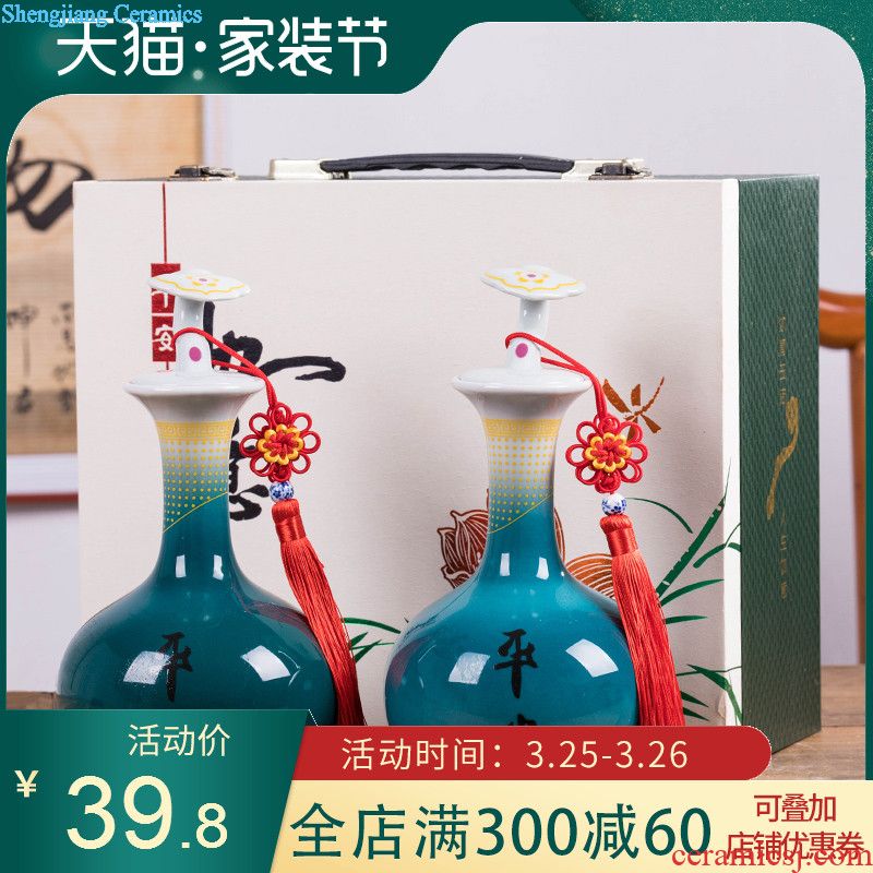 Jingdezhen porcelain 5 jins of hand-painted ceramic foam bottle 5 jins of jars hip flask with long youligong bottle