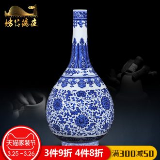 Jingdezhen ceramics hand-painted beaming Chinese blue and white porcelain vases, flower arrangement sitting room place household act the role ofing is tasted