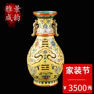 Jingdezhen ceramic pea green glaze hand-painted butterfly vase decoration furnishing articles new Chinese style household porcelain decoration in the sitting room
