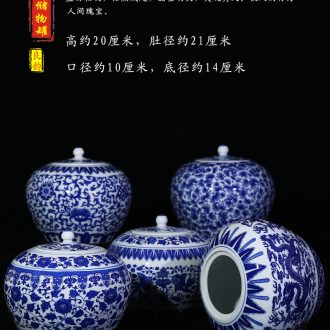 Antique blue and white porcelain of jingdezhen ceramics large storage tank with cover seal pot household act the role ofing is tasted furnishing articles sitting room