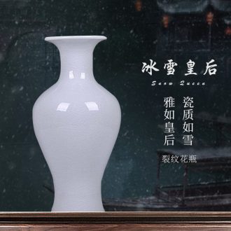Jingdezhen ceramics white borneol crackle vase now Chinese style household decoration decoration is a sitting room