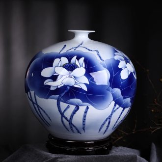 Jingdezhen ceramics vases, flower arranging device of blue and white porcelain vase furnishing articles of Chinese style household adornment handicraft sitting room