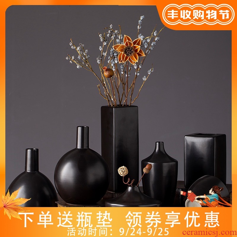 2019 new ceramic vases, contemporary and contracted black zen hotel sitting room adornment is placed flower vase