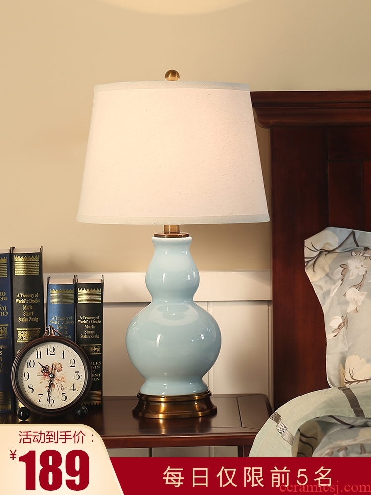 On the berth lamp of desk lamp bedroom American study of contracted sitting room warm creative marriage room full copper ceramic lamp