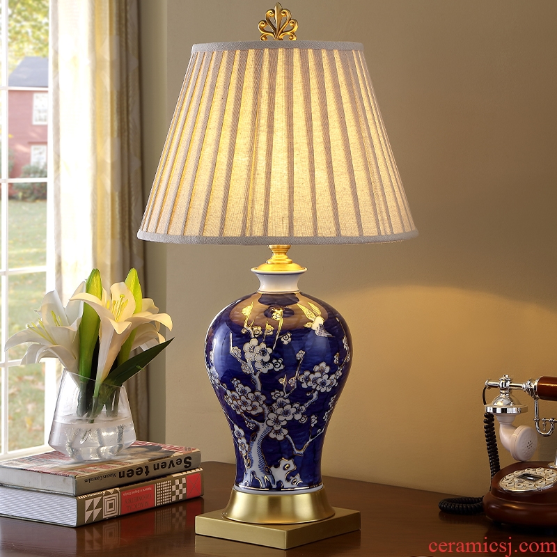 18 k fuels the new Chinese style ceramic desk lamp light tank light sweet romance of bedroom the head of a bed full of copper of jingdezhen blue and white porcelain