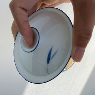 Drink sweet white to blue and white porcelain hand-painted tureen tea cups three only a single small bowl of white porcelain tea set of jingdezhen tea cup