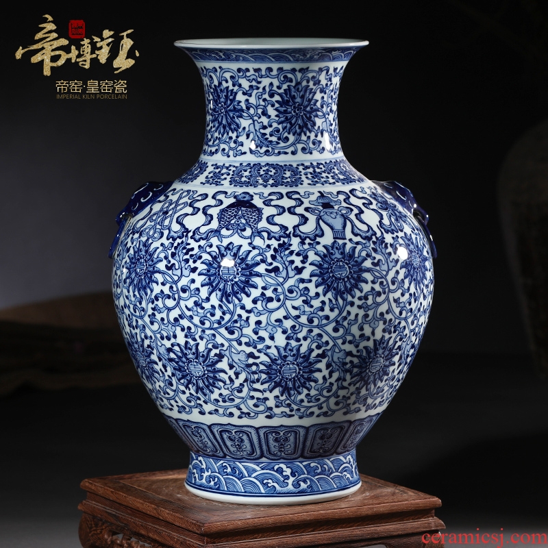 Jingdezhen ceramics imitation qing qianlong blue tie up lotus flower sweet Chinese style household wealth vase and furnishing articles ornament