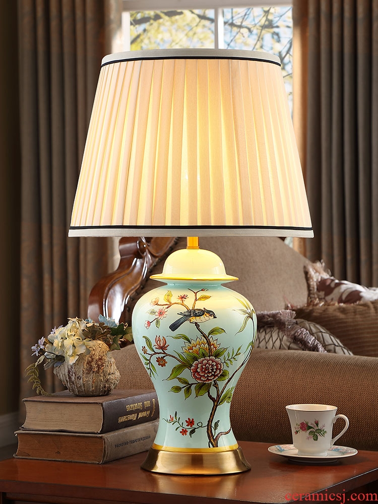 Modern new Chinese style ceramic desk lamp American creative hand - made painting of flowers and restoring ancient ways continental warm sitting room bedroom berth lamp