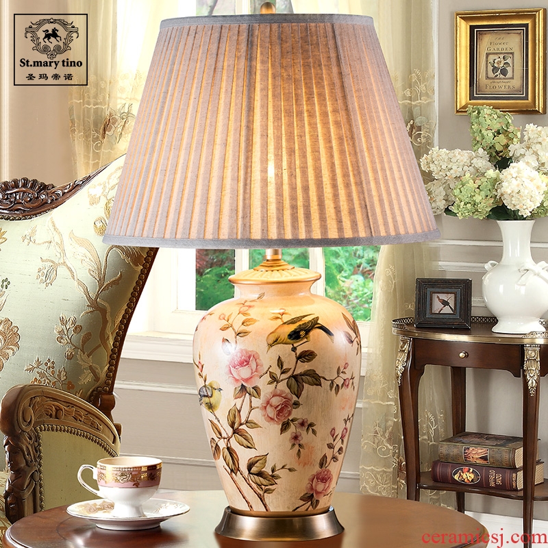 European ceramic desk lamp retro desk lamp of bedroom the head of a bed american-style villa living room study all copper ceramic desk lamp of flowers and birds