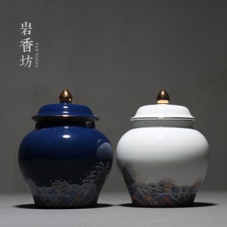 YanXiang fang porcelain enamel made blue and white tea pot seal moisture storage jar