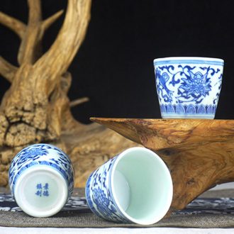 80 ml of jingdezhen blue and white antique glass ceramic cup. A small handleless wine cup kung fu tea cups with five mail
