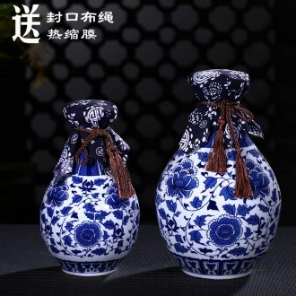 2 jins of three jin of 5 jins of jingdezhen blue and white porcelain ceramic wine bottle is empty jar hip 10 jins to wine