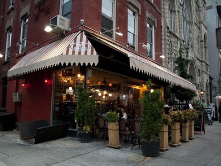 Photo from totalhappyhour.com. 