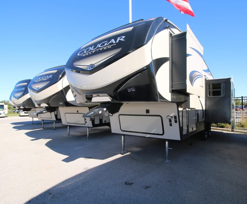 Fifth-Wheel RVs Under 8,000 Pounds - Camping World