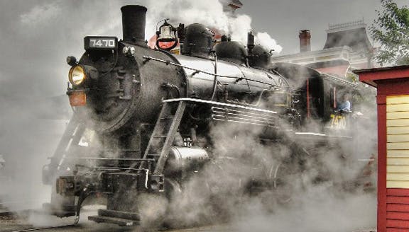 Excursion Trains in New Hampshire - Conway Scenic Railroad Steam Engine