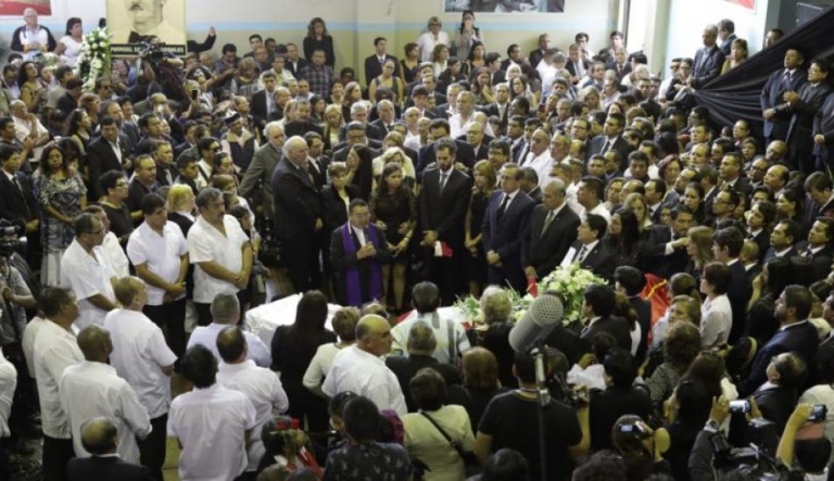 Restos de expresidente peruano Alan García son cremados en ceremonia privada