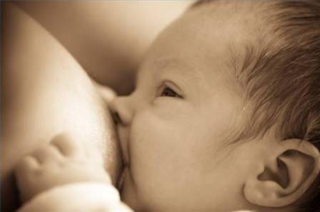 La UCR brinda atención prenatal, posnatal y de lactancia sin costo