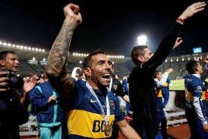 El jugador de Boca Juniors Carlos Tévez celebra la victoria de su equipo ante Rosario Central. Agencia EFE.