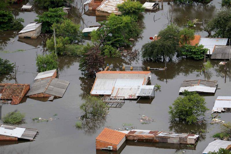 Al menos 150 mil evacuados por inundaciones en el Cono Sur  Diario