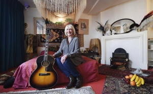Kathy Etchingham.