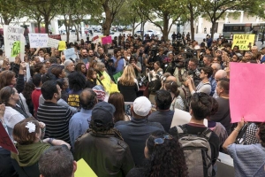 Concentración anti Trump en el condado de Miami Dade, Florida, USA. EFE