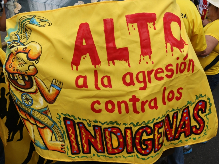 Grupos Indígenas marchan contra ataques violentos