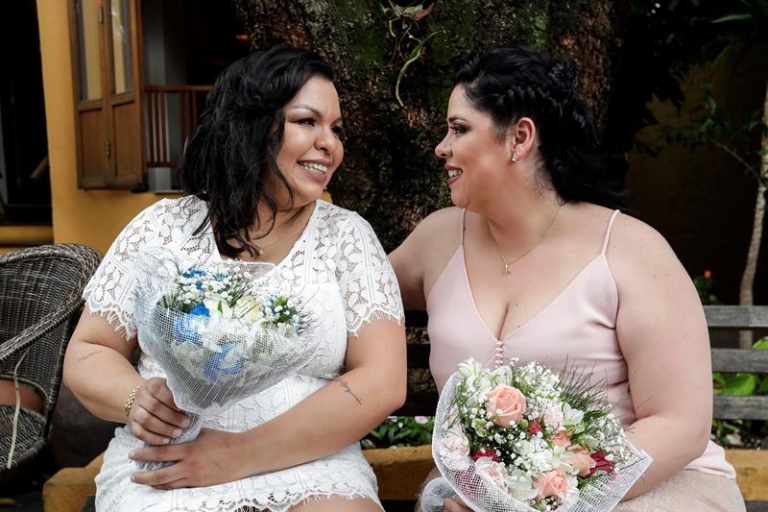 Parejas gais en Brasil adelantan sus bodas por temor al «efecto Bolsonaro»