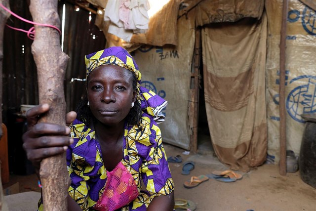 Nigeria fuerza el retorno de miles de desplazados a zona yihadista