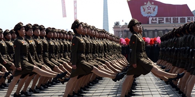 Mujeres-soldados-de-Corea-del-Norte.-Sputnik-660x330.jpg