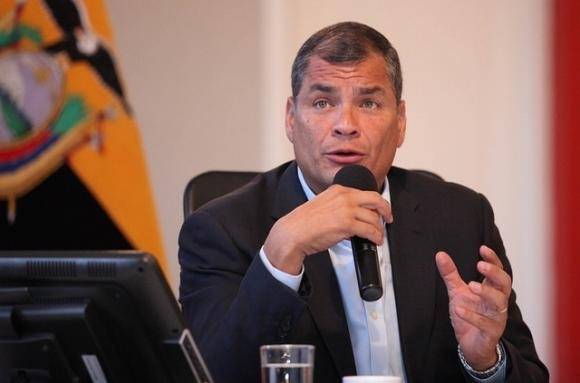 Ecuador anuncia histórico pago de deuda soberana