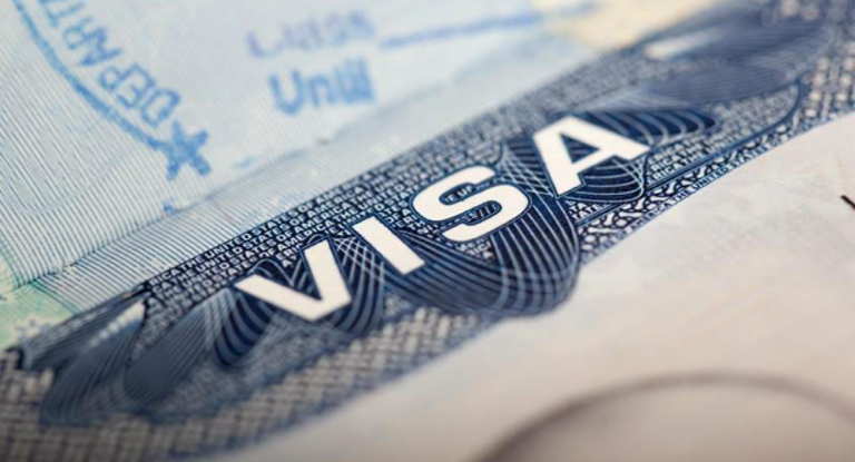 EEUU actualiza las restricciones de COVID-19 para viajeros desde Costa Rica