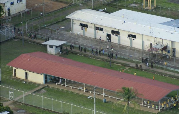 Enfrentamiento en cárcel panameña deja 12 presos muertos y 13 heridos