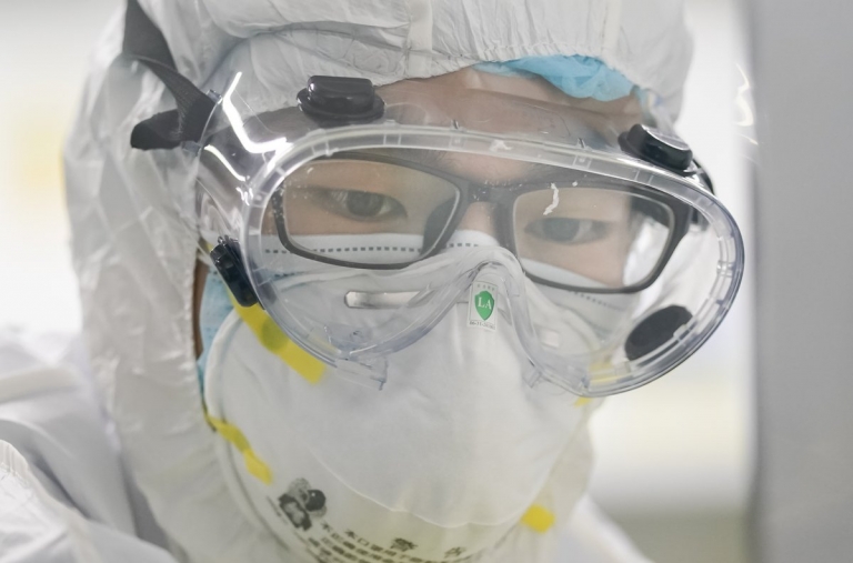 Empresas de China y EE.UU. forman equipo para acelerar investigación del coronavirus