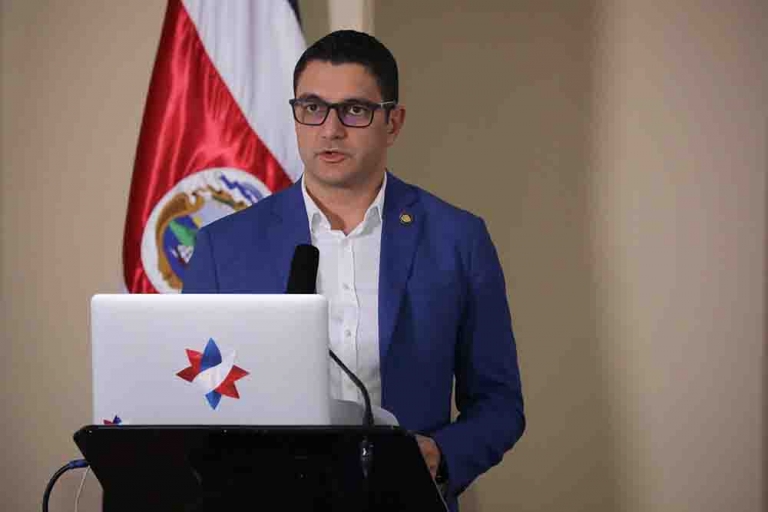 Covid-19 y segunda fase de reapertura destacan en Costa Rica