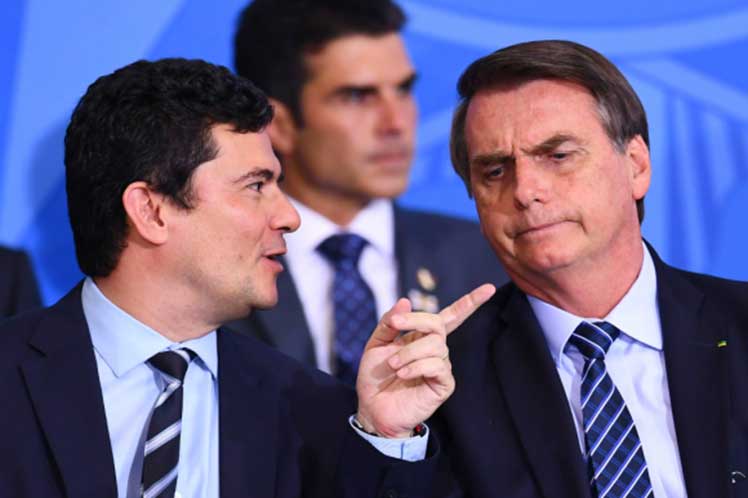 Brasil: Bolsonaro, en la cresta de la crisis