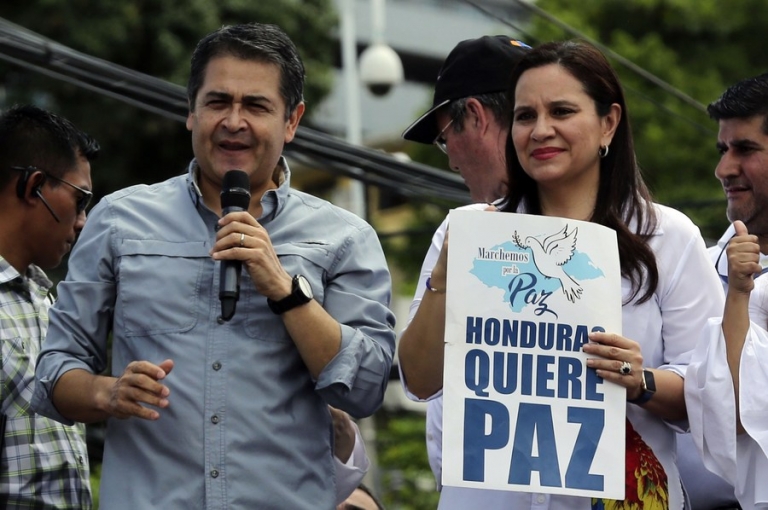 Juan Orlando Hernández, presidente de Honduras, positivo al covid-19