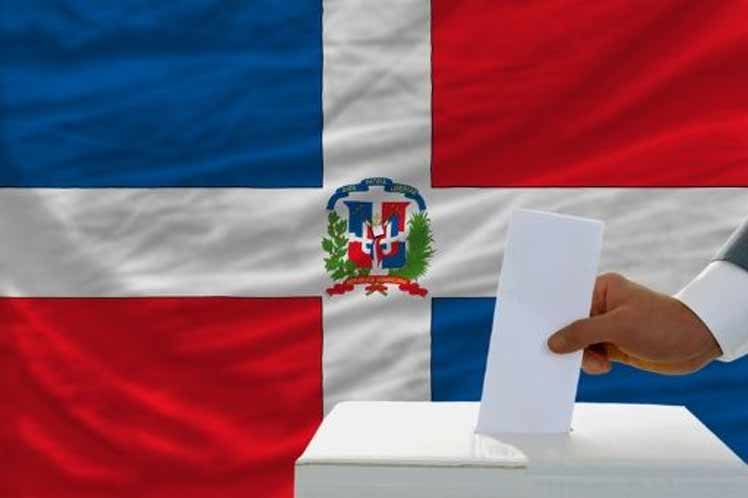 Encuestas van y vienen rumbo a comicios presidenciales dominicanos